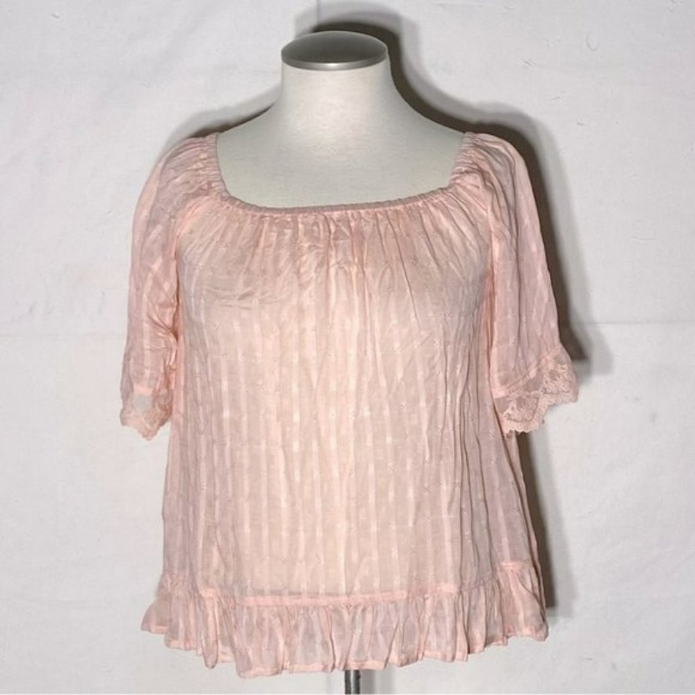 CAUTION To The Wind Peach Boho Blouse With Lace Trim M
